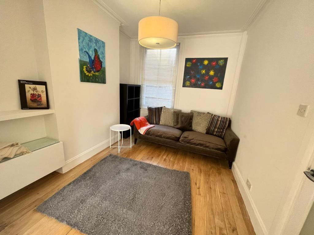 Luxury 4-Bedroom Modern Flat In Central London Steps From Station, Sleeps 9 In Style! Zimmer foto