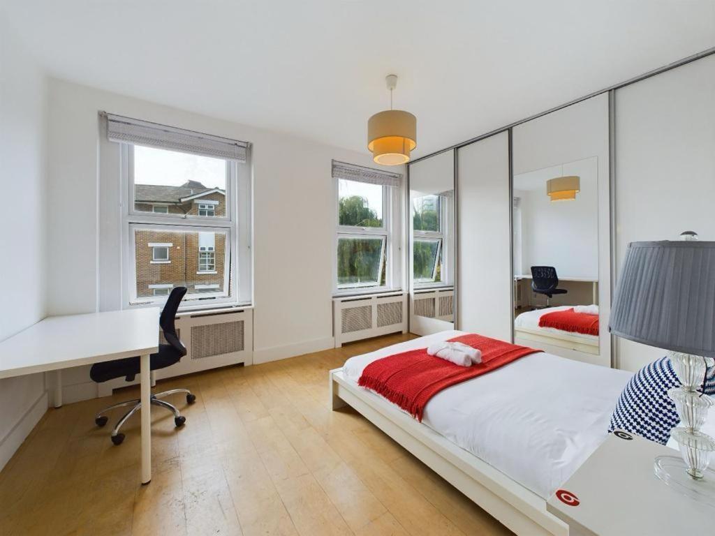 Luxury 4-Bedroom Modern Flat In Central London Steps From Station, Sleeps 9 In Style! Zimmer foto