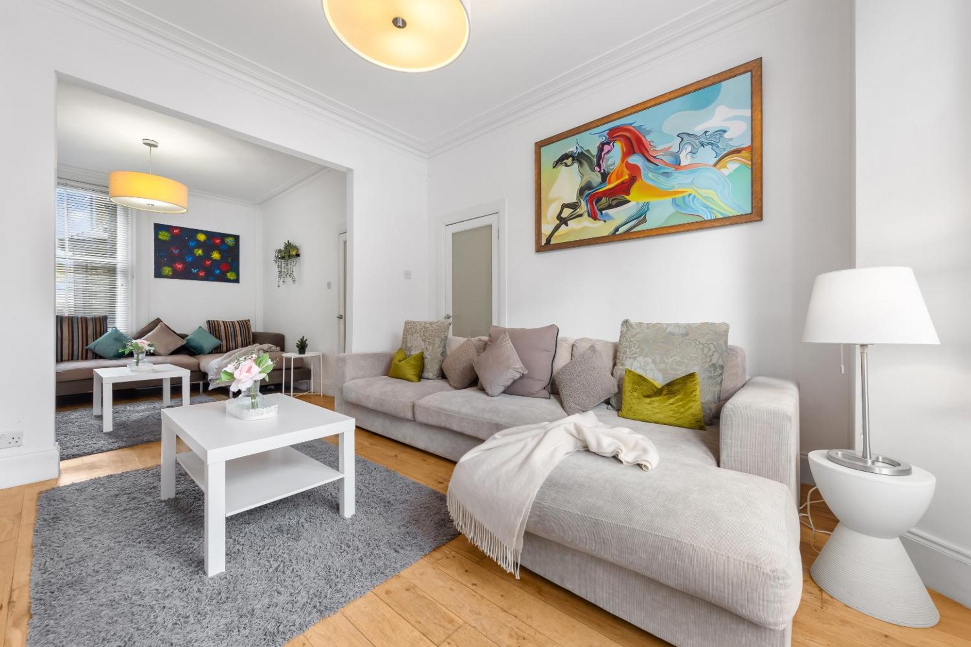 Luxury 4-Bedroom Modern Flat In Central London Steps From Station, Sleeps 9 In Style! Exterior foto