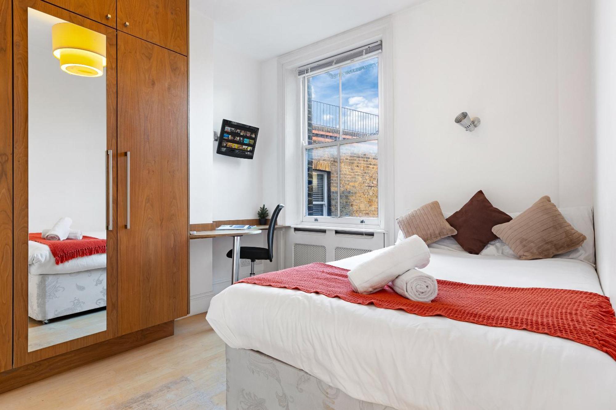 Luxury 4-Bedroom Modern Flat In Central London Steps From Station, Sleeps 9 In Style! Exterior foto